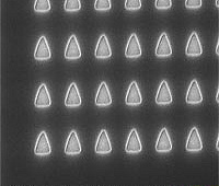 Снимки магнитных структур, изготовленных с использованием электронной литографии